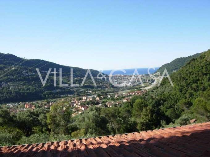 Villa con vista sul mare e frutteto a Camporosso