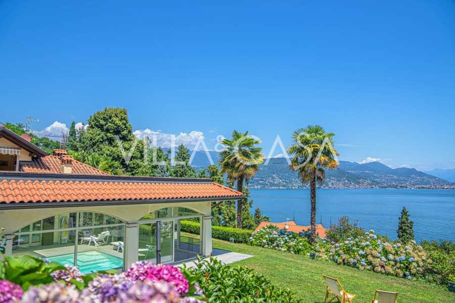 Eladó exkluzív villa a Maggiore-tó partján