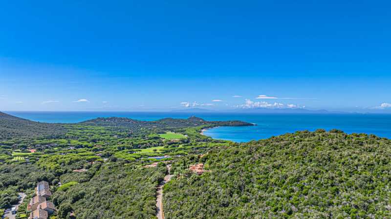Luxus villa eladó Punta Alában