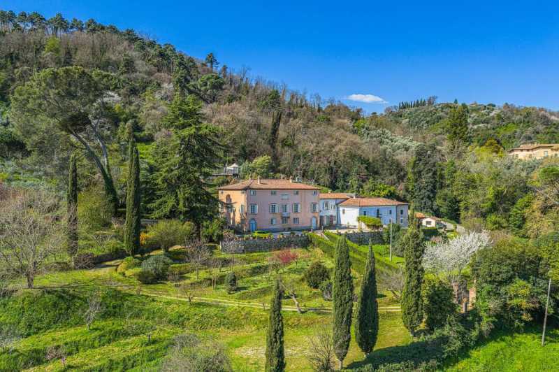Villa con fascino storico a Lucca
