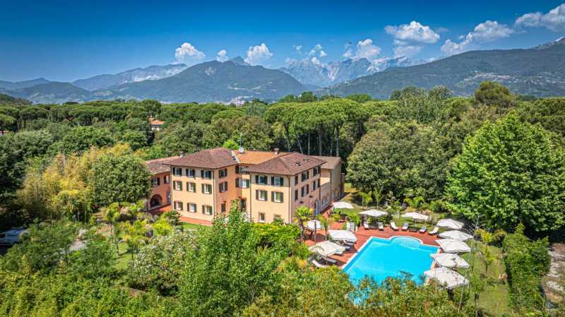 Eladó csodálatos hotel-villa Toszkána partján