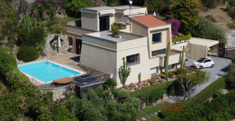 Villa con vista sul mare a Ospedaletti