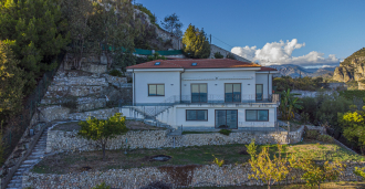 Villa sul mare a Ventimiglia - in vendita