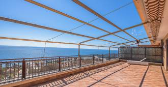 Luxus penthouse eladó Sanremóban