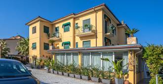 Marina di Massa-ban található butikhotel
