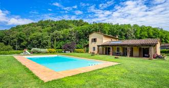 Villa Toszkánában, Lucca közelében, eladó